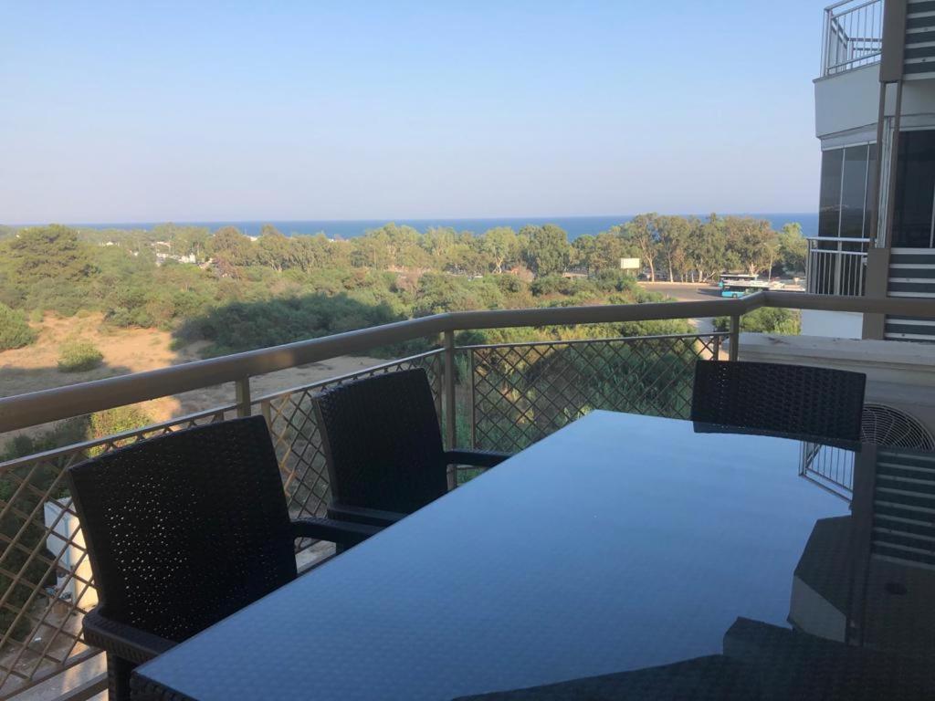 Lara Park Suites Анталия Екстериор снимка