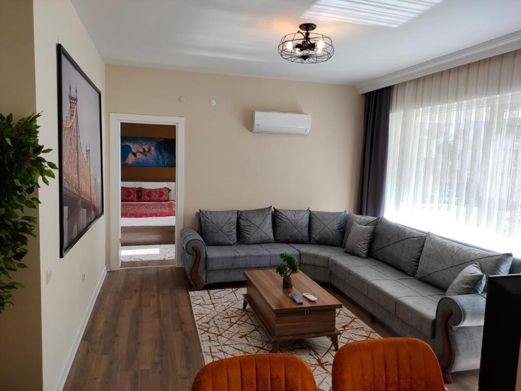 Lara Park Suites Анталия Екстериор снимка