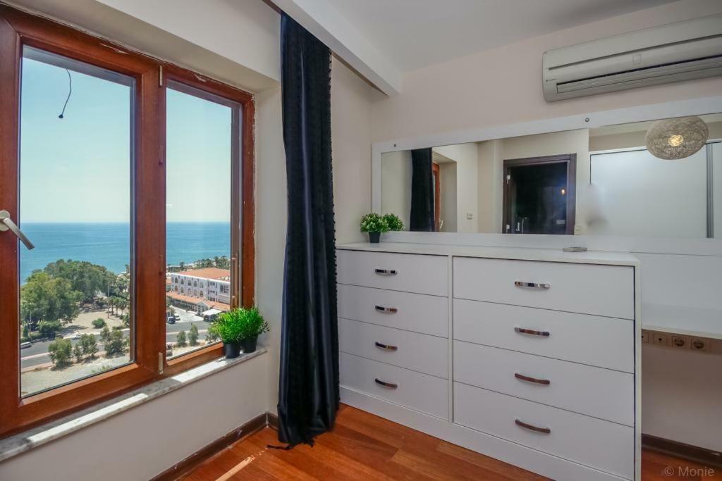 Lara Park Suites Анталия Екстериор снимка
