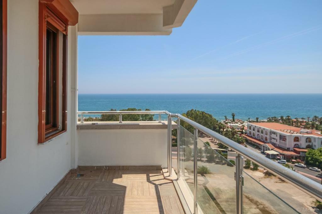 Lara Park Suites Анталия Екстериор снимка