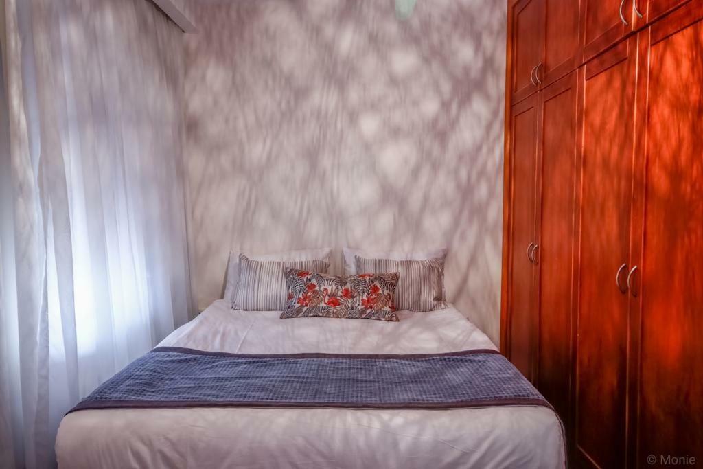 Lara Park Suites Анталия Екстериор снимка