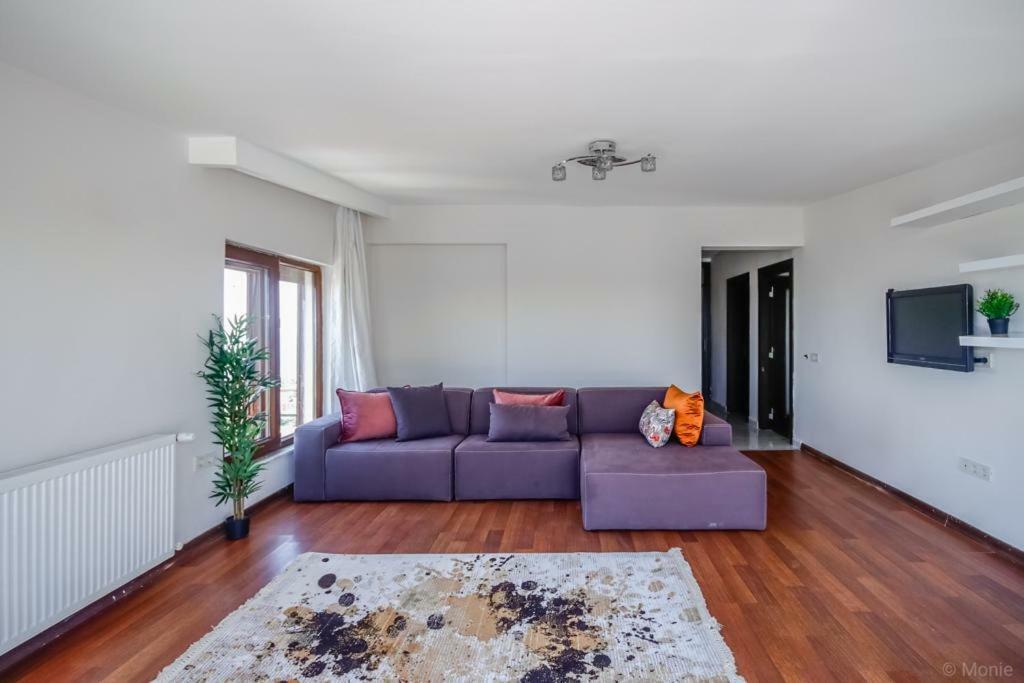 Lara Park Suites Анталия Екстериор снимка